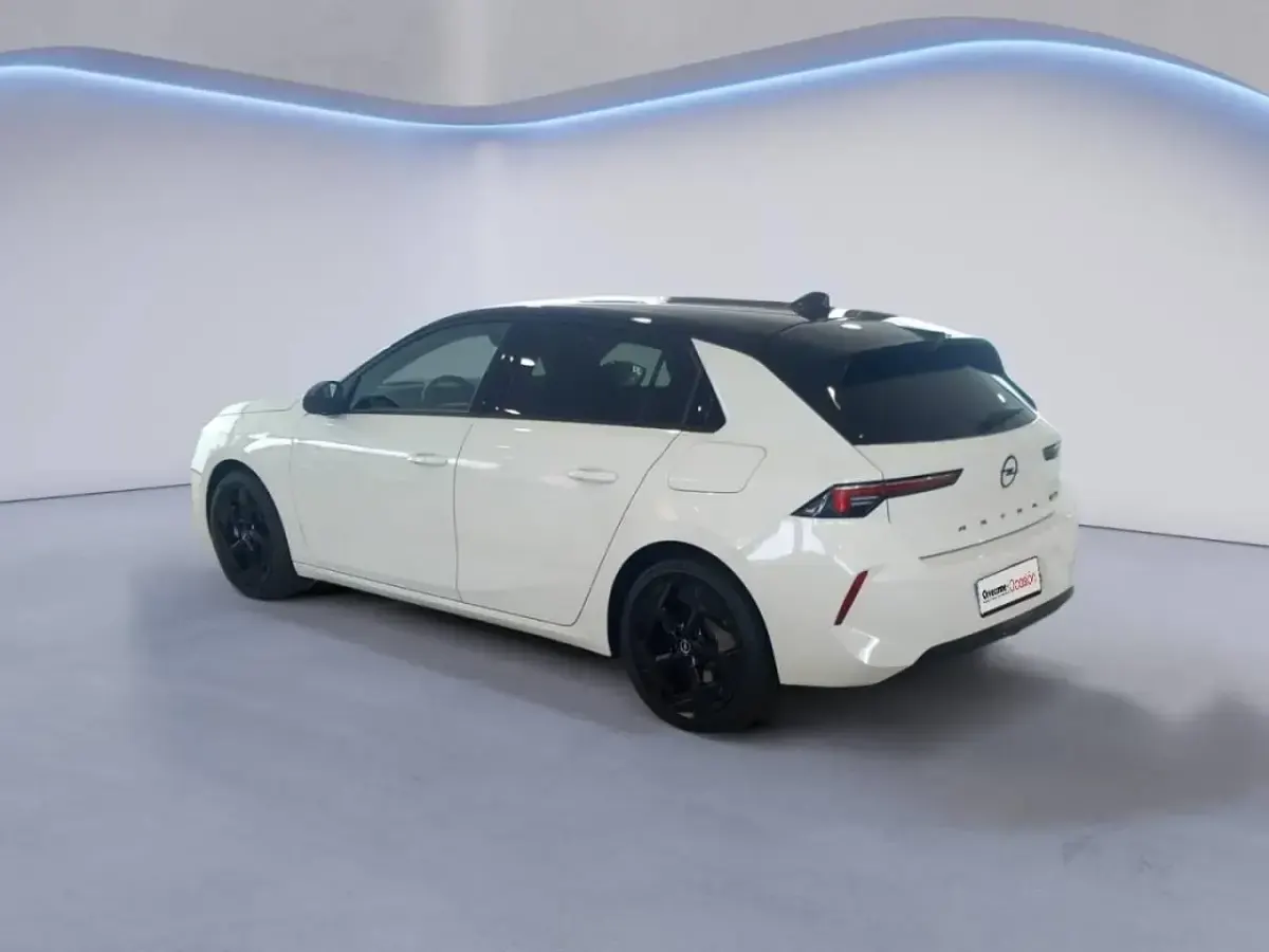 Usado Opel Astra 114 kW (156 CV) 2023 Utilitario