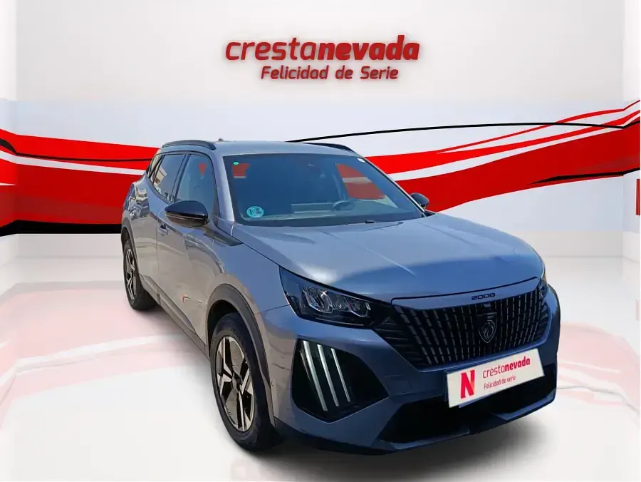 Usado Peugeot 2008 Allure 131 CV (96 kW) 2023 Gris / plata SUV