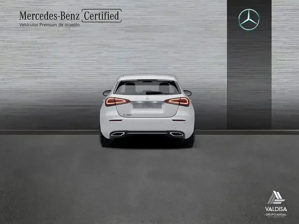 Usado Mercedes A180 136 CV (100 kW) 2022 Blanco Berlina