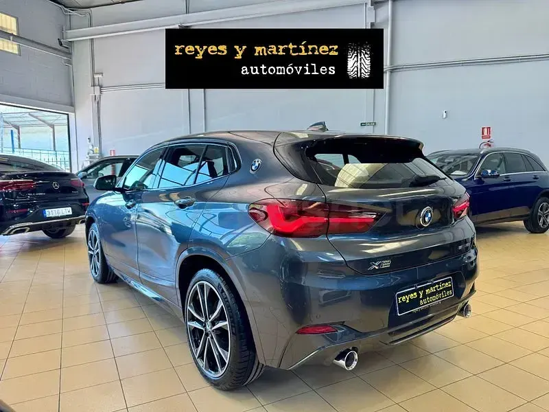Usado BMW X2 Comfort Edition 150 CV (110 kW) 2021 Gris / plata SUV