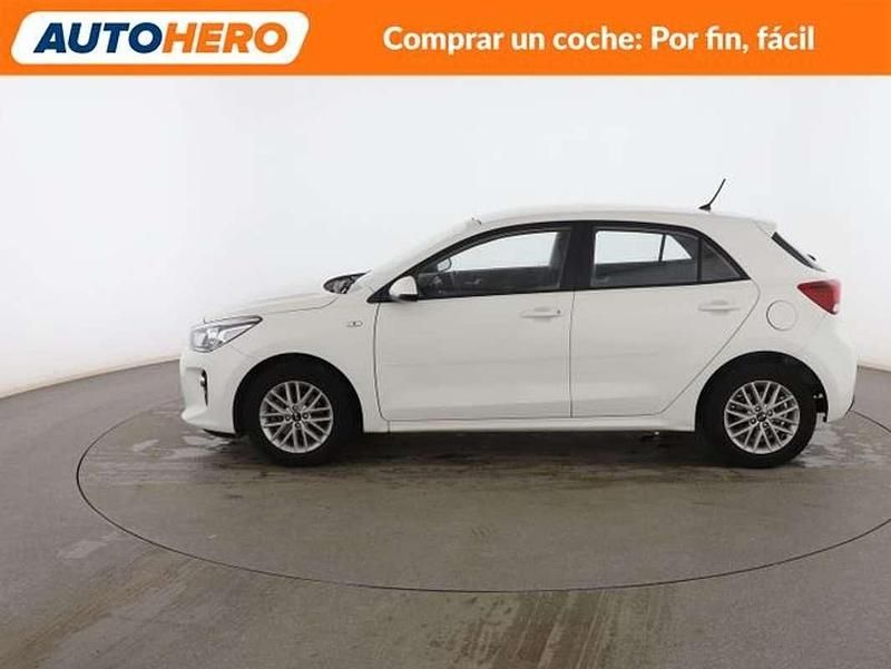 Usado Kia Rio 101 CV (74 kW) 2020 Blanco Berlina