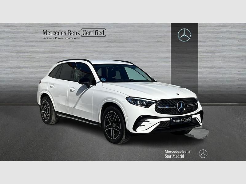 Usado Mercedes GLC220 AMG line 197 CV (144 kW) 2025 Blanco polar  pintura unicolor