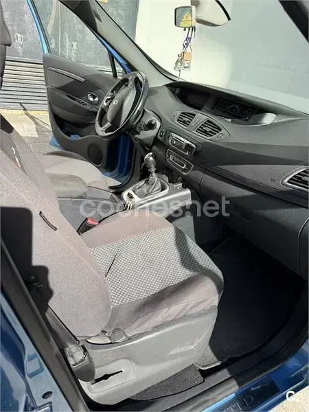 Usado Renault Scénic III 110 CV (80 kW) 2014 Azul Monovolumen