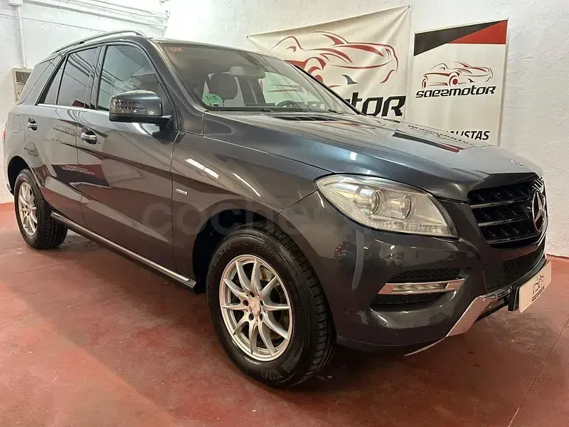 Usado Mercedes ML250 204 CV (150 kW) 2013 Gris / plata SUV