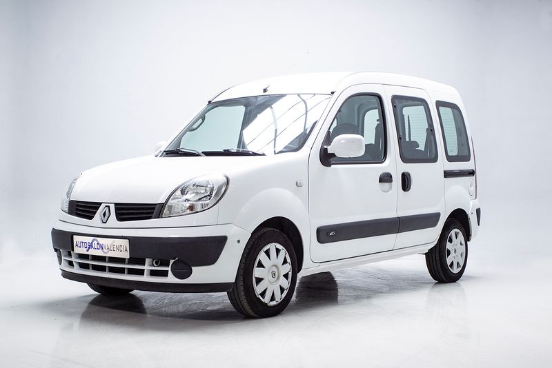 Usado Renault Kangoo Privilege 70 CV (51 kW) 2006 Blanco Monovolumen