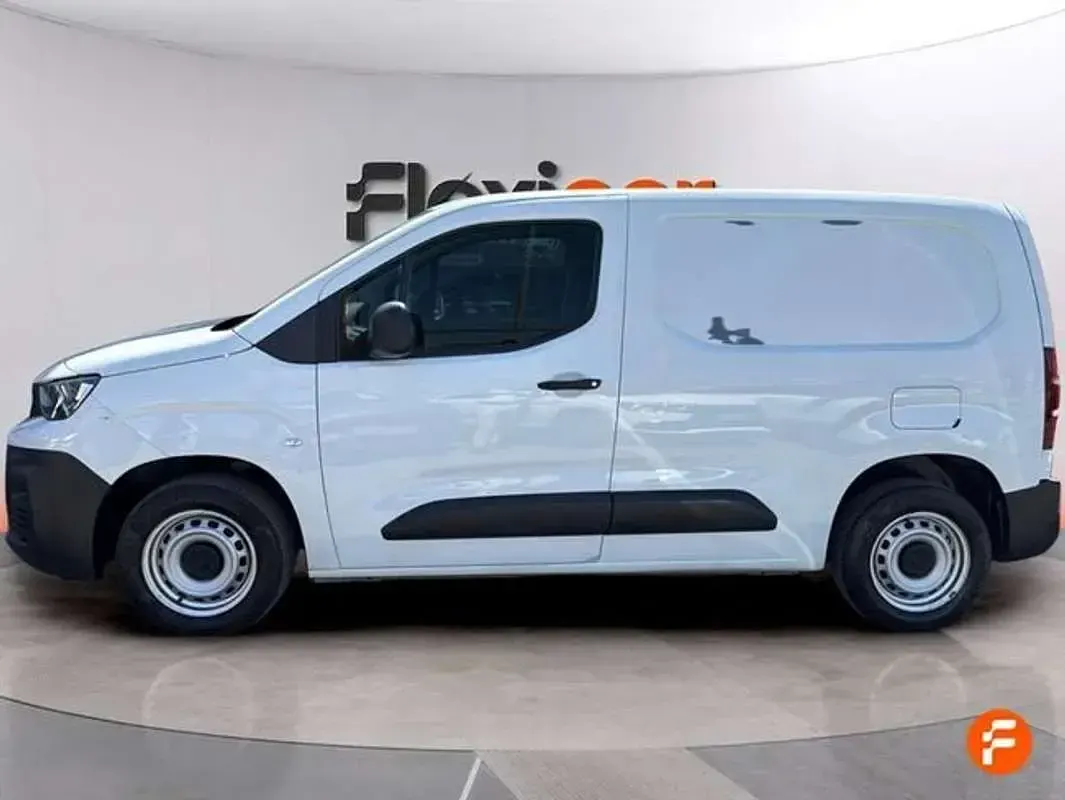 Usado Peugeot Partner 102 CV (75 kW) 2022 Blanco Monovolumen