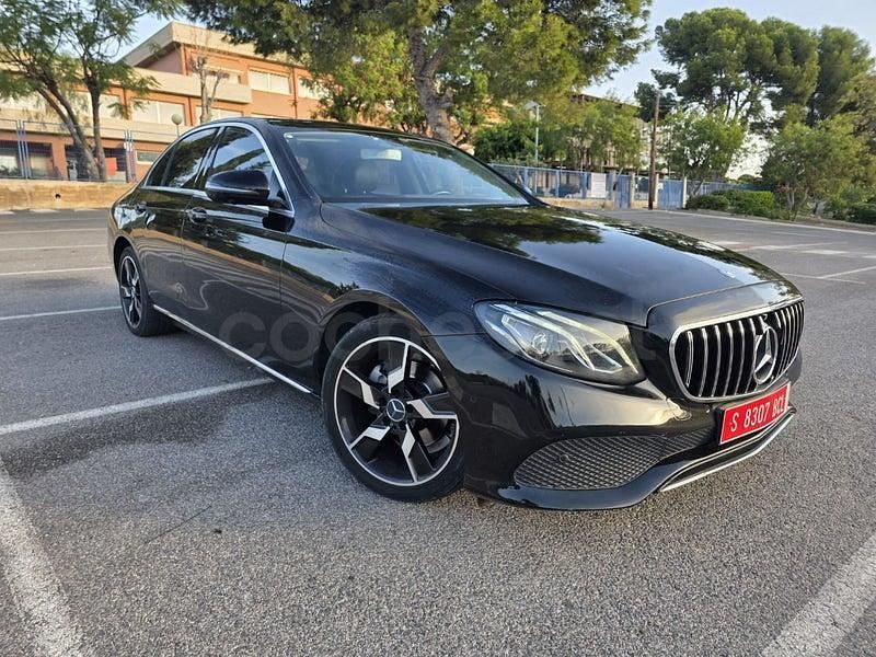 Usado Mercedes E220 194 CV (142 kW) 2017 Negro Berlina