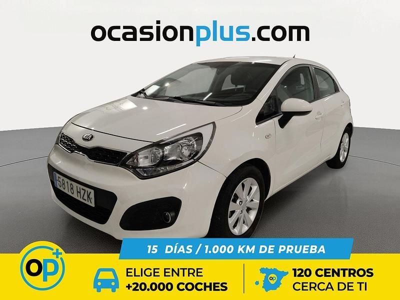 Blanco Usado 2014 Kia Rio Utilitario | 7190 € (Buen precio) - Imagen 1/4