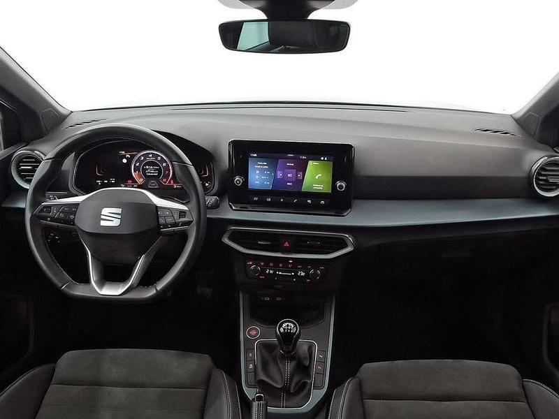 Usado Seat Arona 116 CV (85 kW) 2025 Blanco SUV