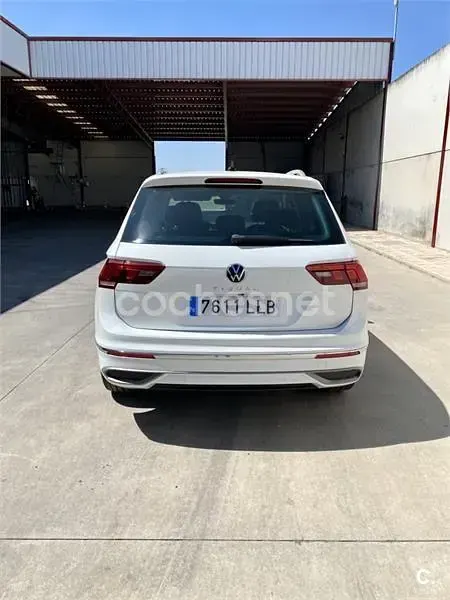 Usado VW Tiguan Life 150 CV (110 kW) 2020 Blanco SUV