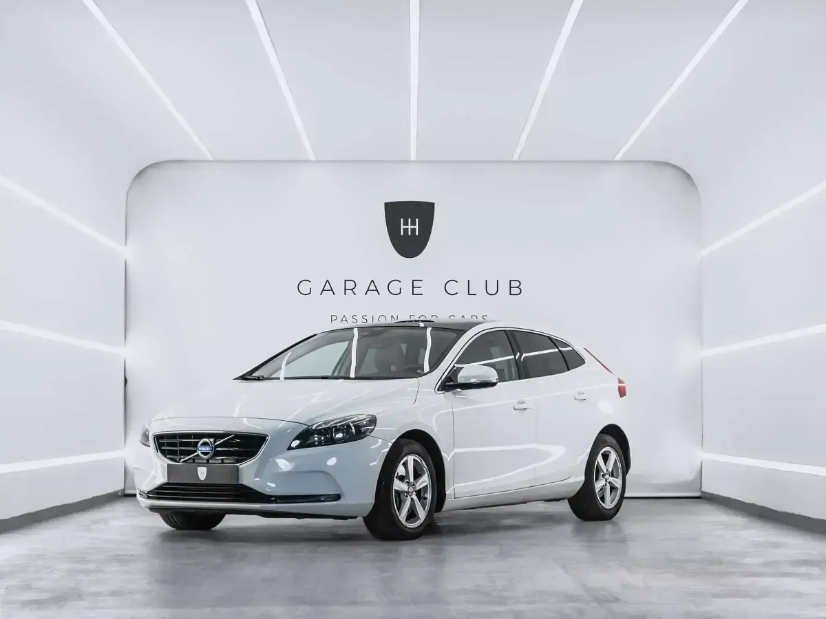 Usado Volvo V40 Momentum 150 CV (110 kW) 2012 Berlina