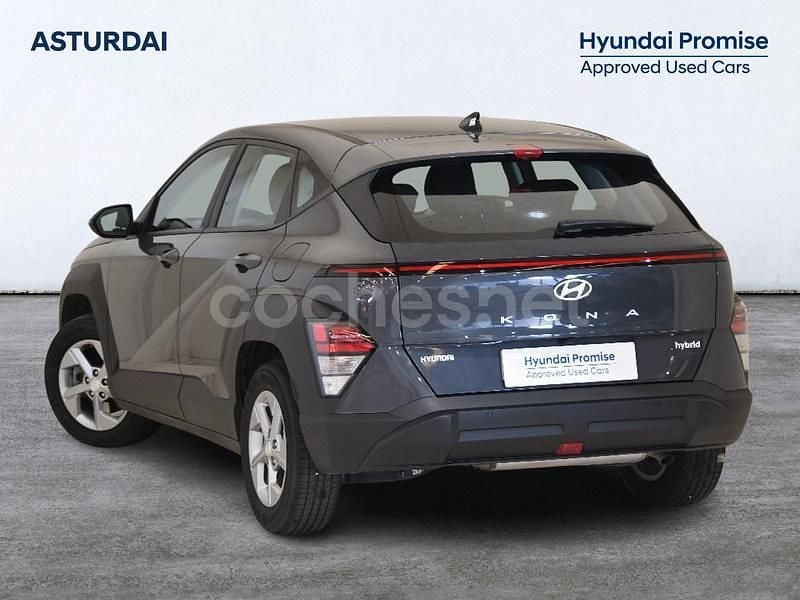 Usado Hyundai Kona 129 CV (94 kW) 2024 Gris / plata SUV