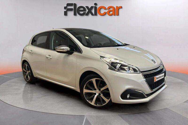 Blanco Usado 2017 Peugeot 208 GT-line Utilitario | 8690 € (Precio justo) - Imagen 1/4