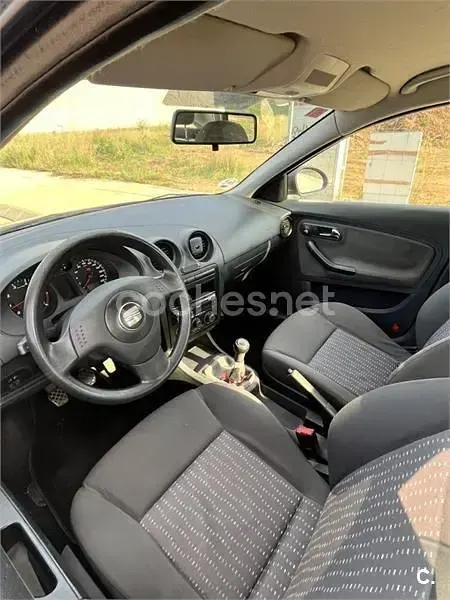 Usado Seat Cordoba 75 CV (55 kW) 2008 Gris / plata Berlina