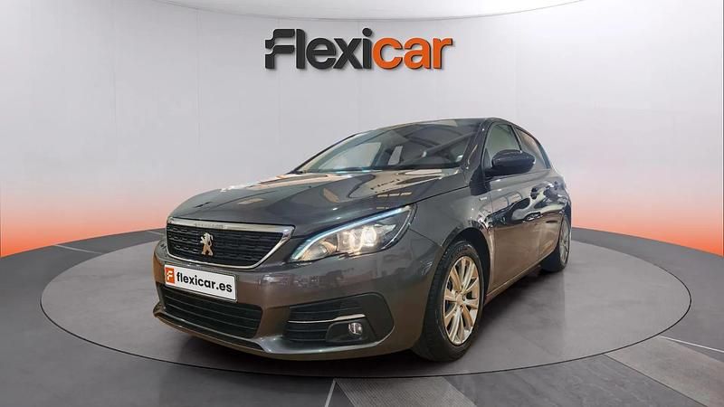 Usado Peugeot 308 Style 131 CV (96 kW) 2018 Gris Berlina