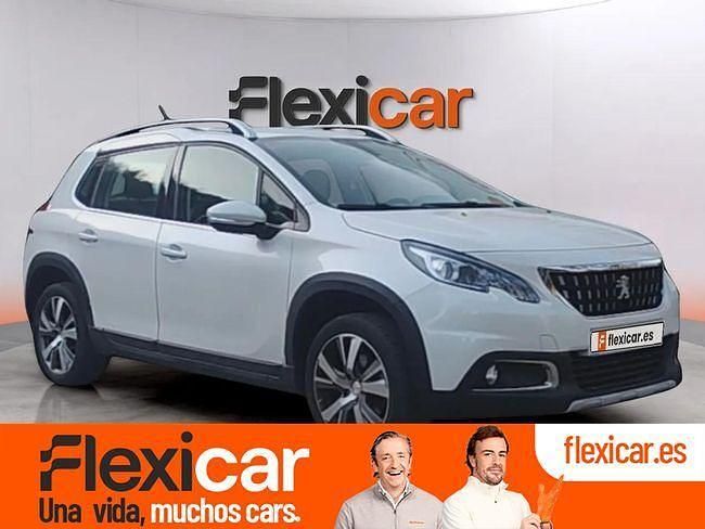 Usado Peugeot 2008 Allure 130 CV (95 kW) 2019 Blanco SUV