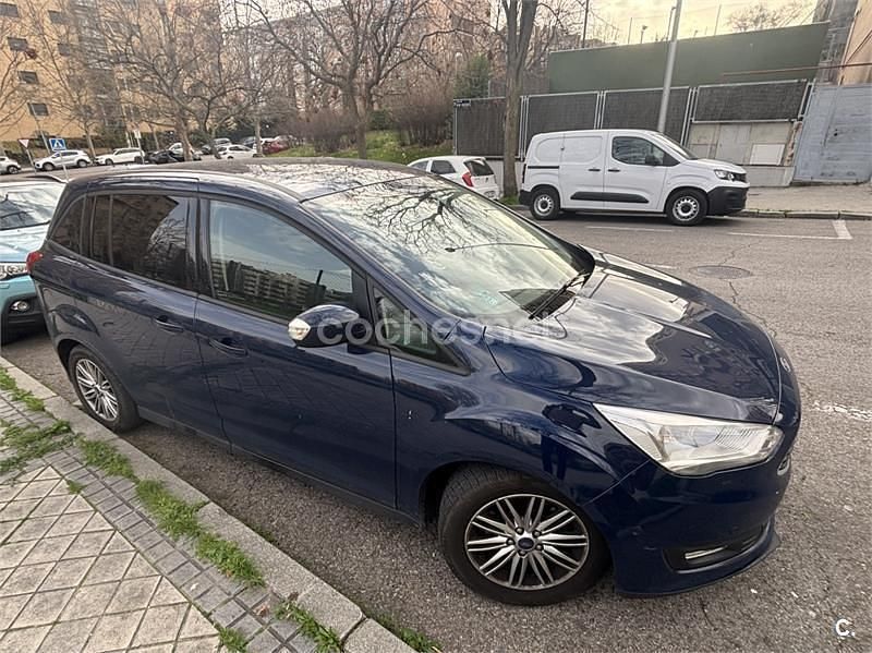 Usado Ford Grand C-Max Trend 120 CV (88 kW) 2016 Azul Monovolumen