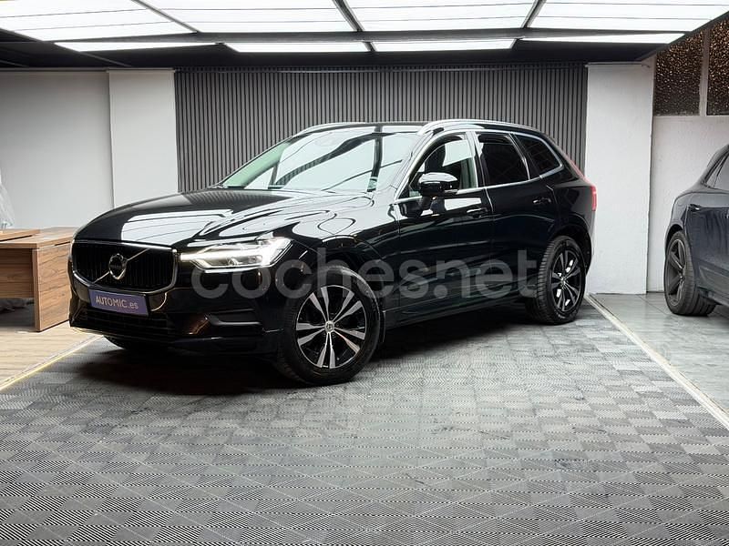 Usado Volvo XC60 Momentum 250 CV (183 kW) 2020 Negro SUV