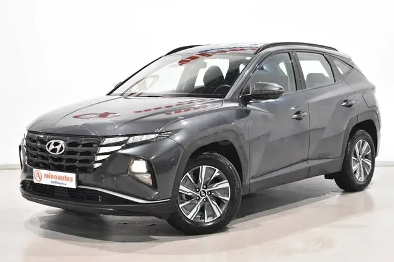 Usado Hyundai Tucson 230 CV (169 kW) 2023 Gris / plata SUV