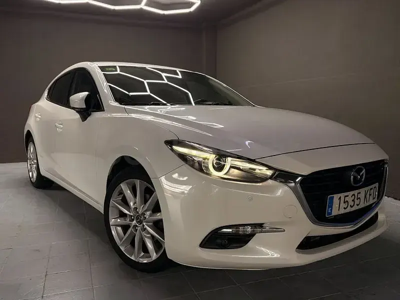Usado Mazda 3 150 CV (110 kW) 2017 Blanco Berlina