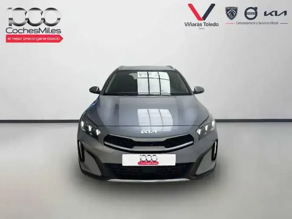 Usado Kia XCeed 100 CV (73 kW) 2024 Gris SUV