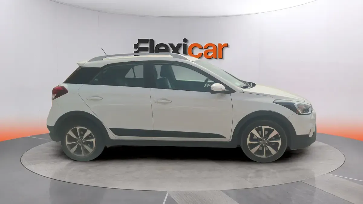 Usado Hyundai i20 Active 101 CV (74 kW) 2018 Blanco Berlina