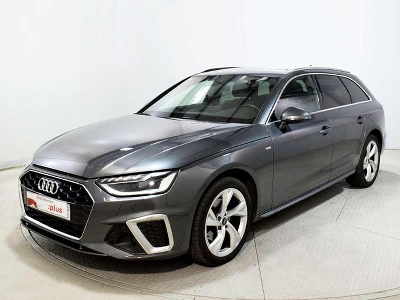 Usado Audi A4 163 CV (119 kW) 2023 Gris Familiar