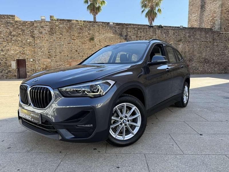 Gris Usado 2020 BMW X1 Comfort Edition SUV | 21.990 € (Precio justo) - Imagen 1/4