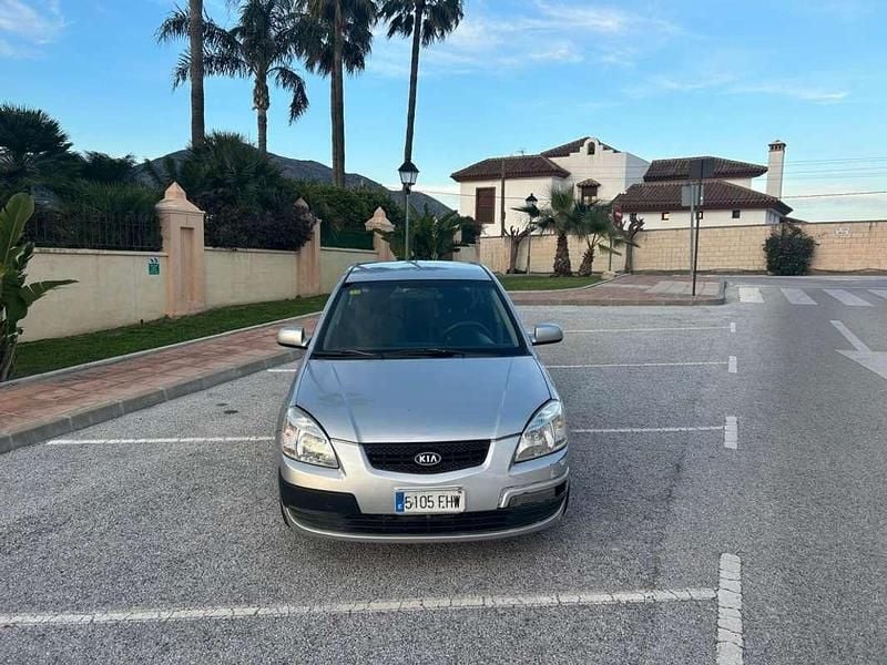 Używany Kia Rio Active 110 KM (80 kW) 2007 Szary Hatchback