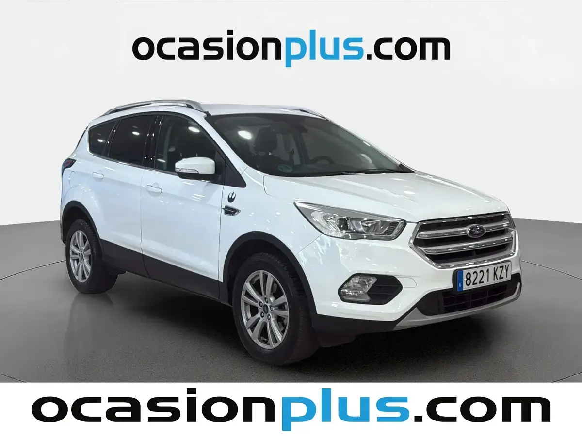 Usado Ford Kuga Trend+ 150 CV (110 kW) 2019 Blanco SUV