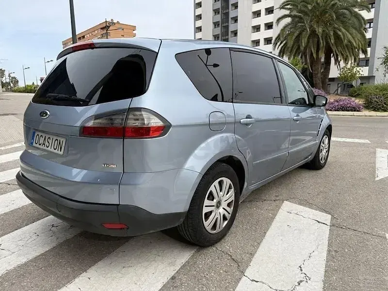 Usado Ford C-MAX Trend 115 CV (84 kW) 2008 Azul Monovolumen