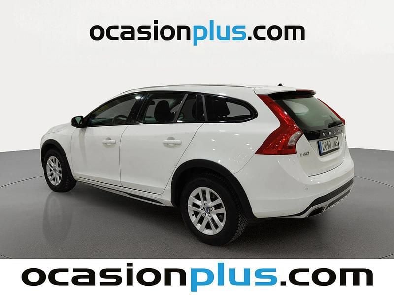 Usado Volvo V60 CC Kinetic 150 CV (110 kW) 2016 Blanco Familiar