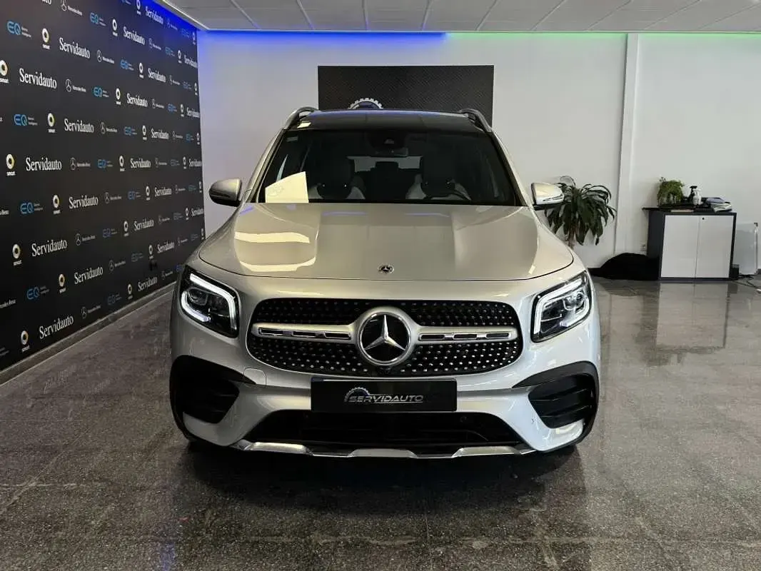 Usado Mercedes GLB200 150 CV (110 kW) 2022 Plateado SUV