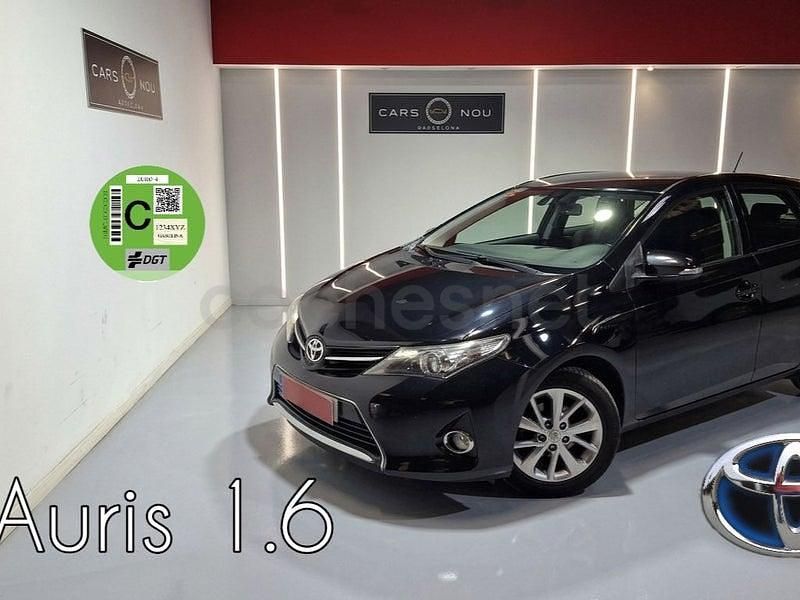 Usado Toyota Auris Active 126 CV (92 kW) 2012 Negro Berlina