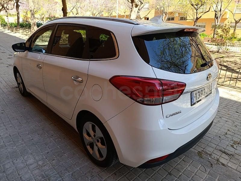 Usado Kia Carens 115 CV (84 kW) 2016 Blanco Monovolumen