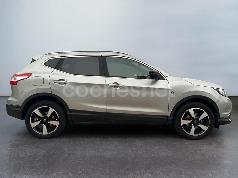 Usado Nissan Qashqai N-Vision 130 CV (95 kW) 2017 Gris / plata SUV