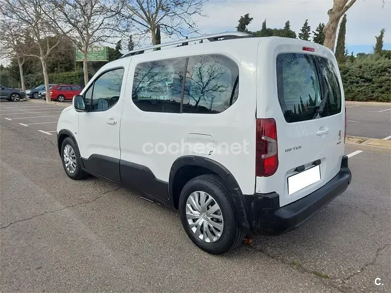 Usado Peugeot Rifter Access 75 CV (55 kW) 2019 Blanco Monovolumen