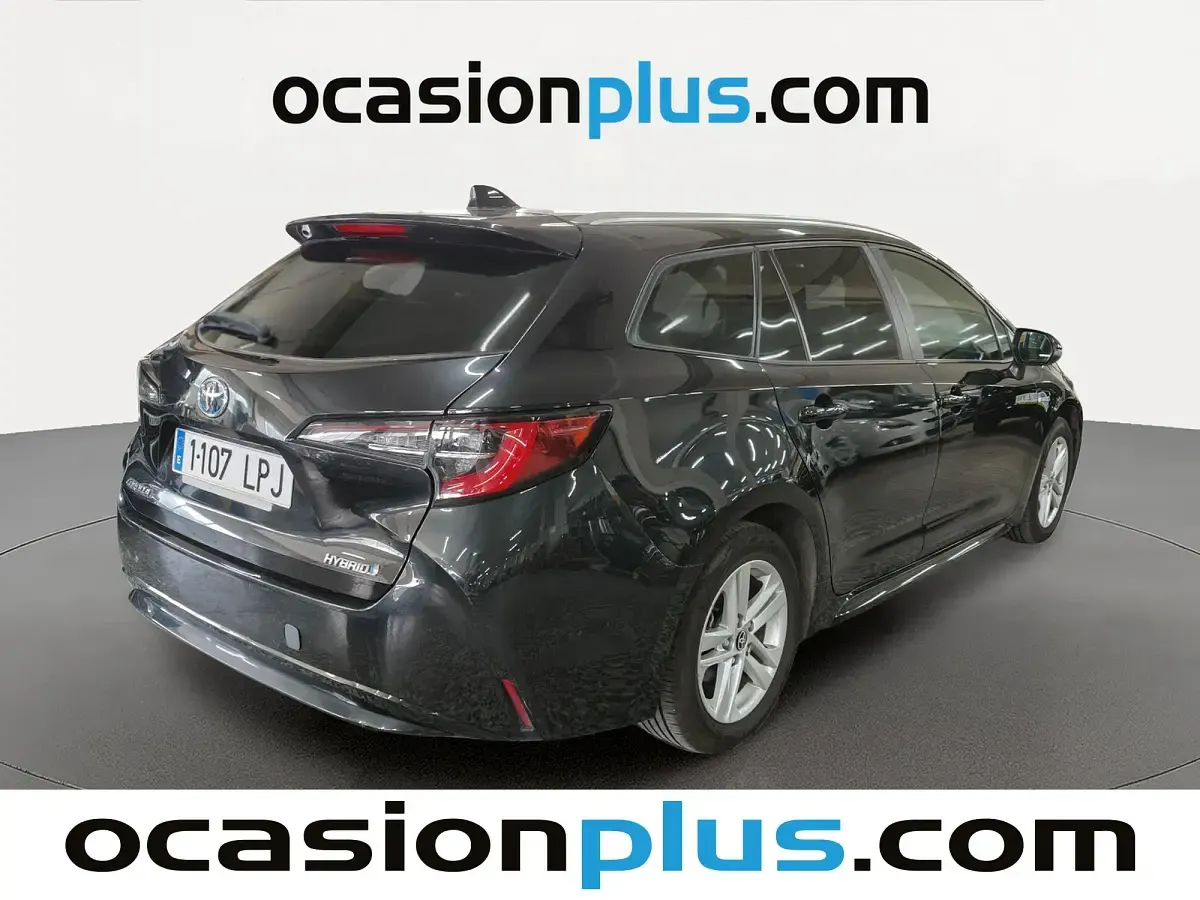 Usado Toyota Corolla Active 122 CV (89 kW) 2021 Negro Monovolumen