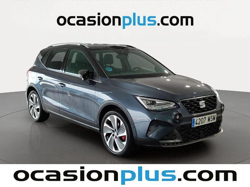 Usado Seat Arona FR 150 CV (110 kW) 2024 Gris SUV