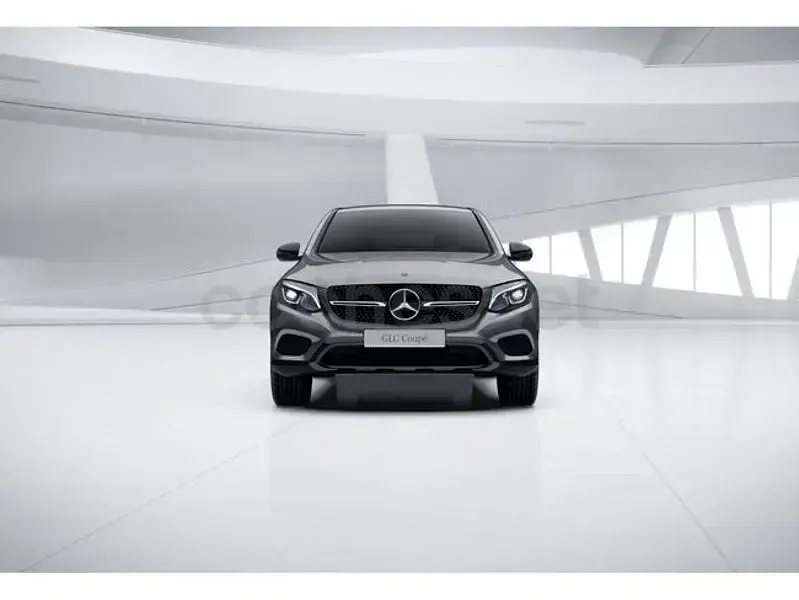 Usado Mercedes GLC220 170 CV (125 kW) 2019 Gris / plata Coupe