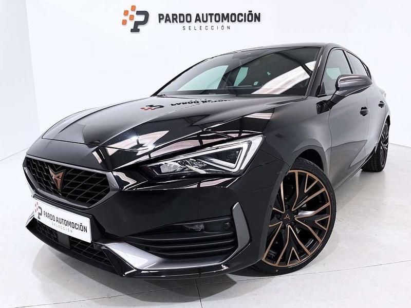 Usado Cupra Leon VZ 245 CV (180 kW) 2023 Negro Utilitario