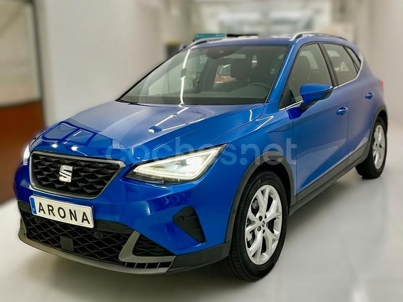 Azul Usado 2024 Seat Arona FR SUV | 19.975 € (Precio justo) - Imagen 1/4