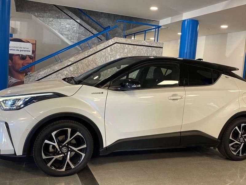 Usado Toyota C-HR Advance 184 CV (135 kW) 2020 Blanco SUV