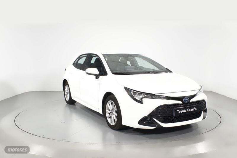 Blanco Usado 2023 Toyota Corolla Active Berlina | 25.000 € (Precio justo) - Imagen 1/4