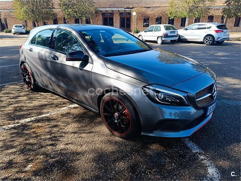 Occasion Mercedes GLA180 AMG line 122 PK (89 kW) 2018 Grijs SUV