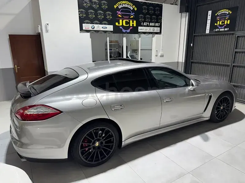 Usado Porsche Panamera 299 CV (219 kW) 2011 Beige Utilitario