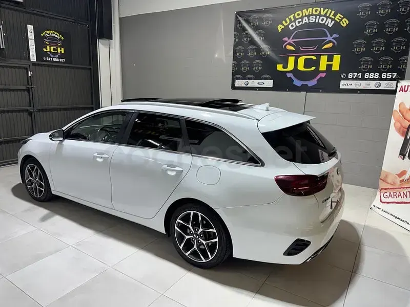 Usado Kia Ceed GT GT-Line 120 CV (88 kW) 2019 Blanco Berlina