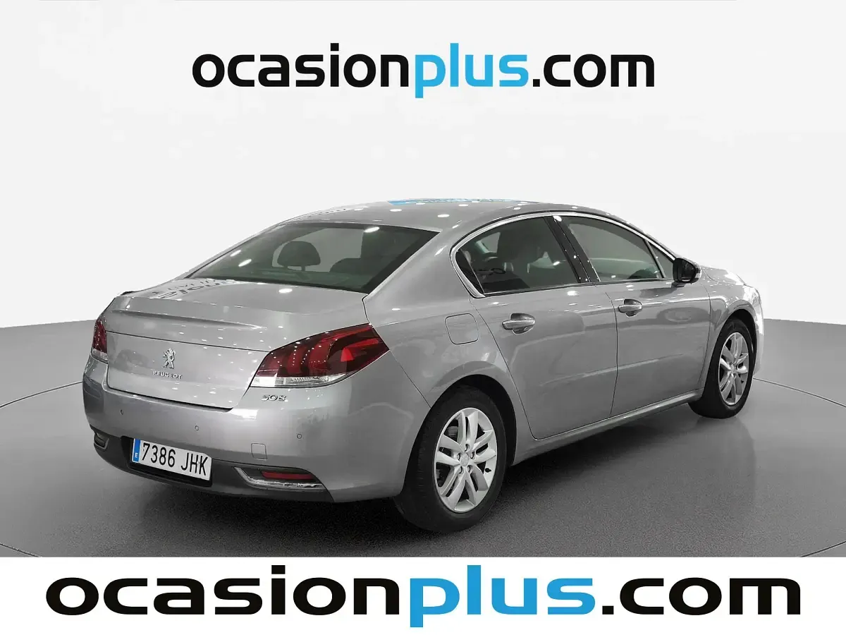 Usado Peugeot 508 Active 140 CV (102 kW) 2015 Gris Berlina