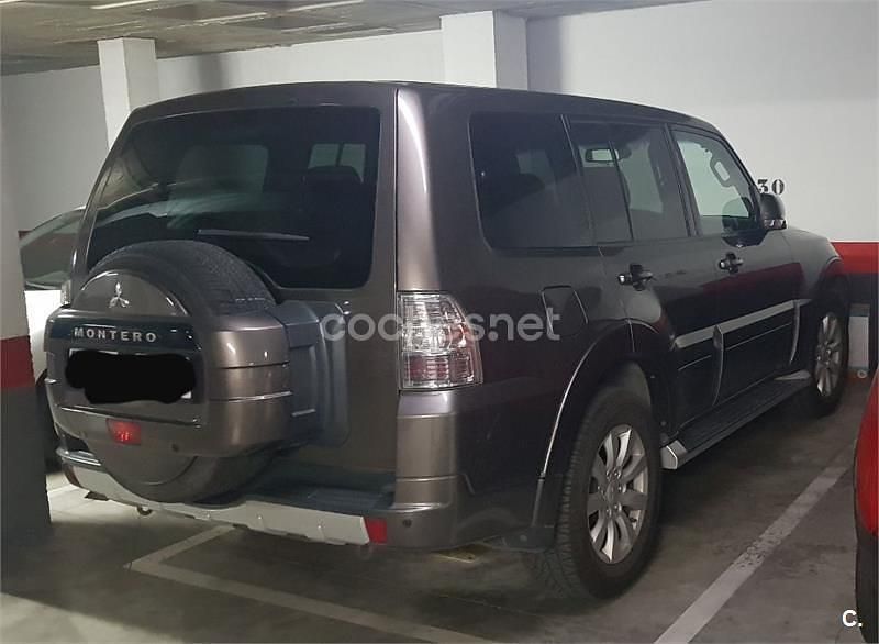 Beige Usado 2010 Mitsubishi Montero Motion SUV | 33.500 € - Imagen 1/4
