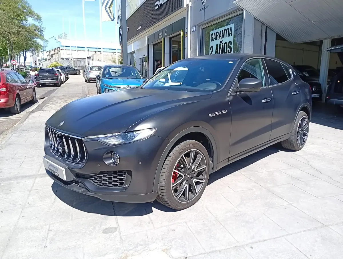 Usado Maserati Levante 275 CV (202 kW) 2017 Gris SUV